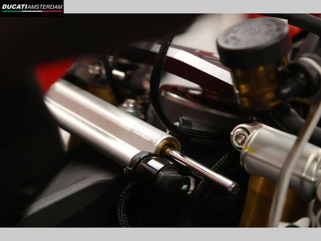 ducati - panigale-v4-s