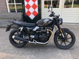 TRIUMPH SPEED TWIN 900
