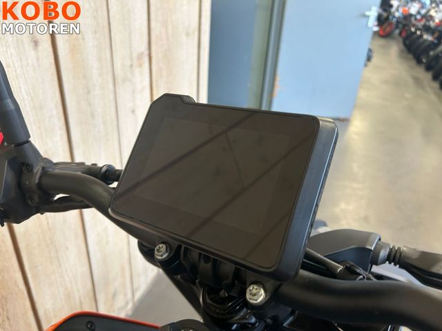 ktm - 790-duke