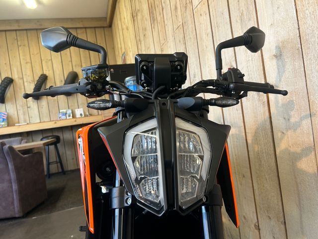 ktm - 790-duke