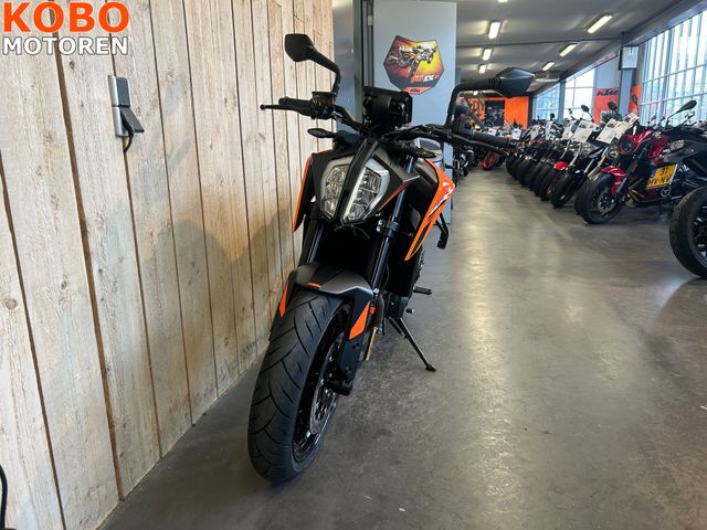 ktm - 790-duke