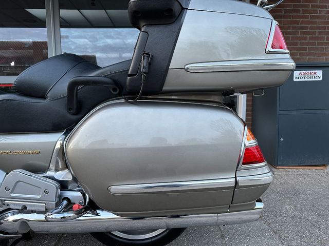 honda - gl-1800-goldwing