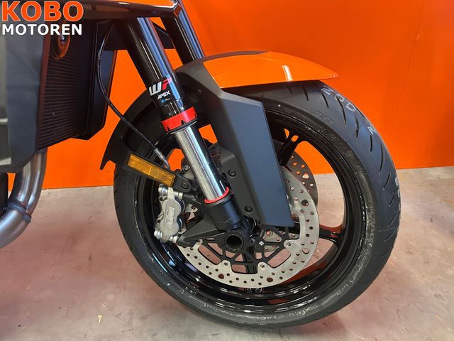 ktm - 990-duke
