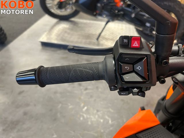 ktm - 990-duke