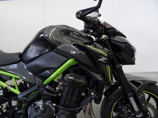 kawasaki - z900