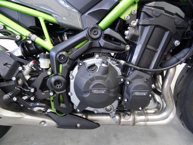 kawasaki - z900