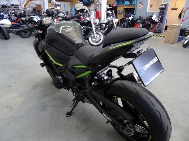 kawasaki - z900