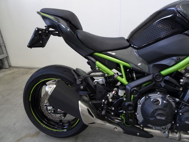 kawasaki - z900