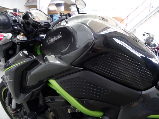 kawasaki - z900