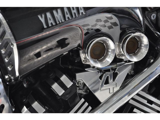 yamaha - vmx-1200-black-max