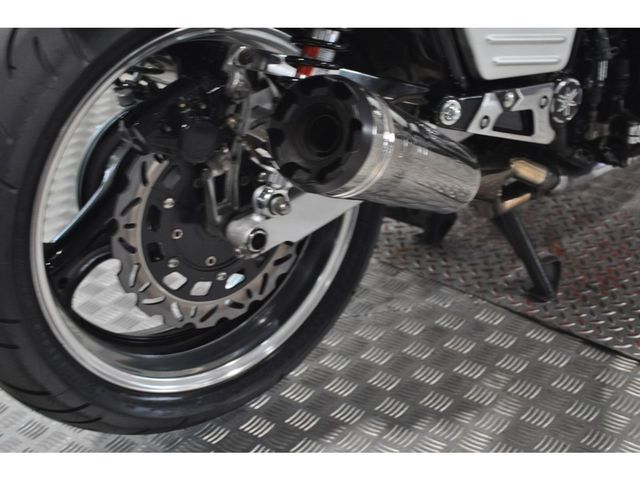 yamaha - vmx-1200-black-max