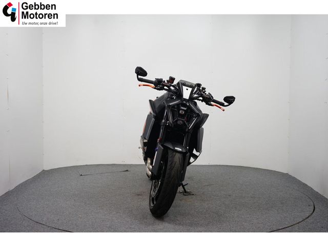 ktm - 1390-super-duke-r-evo