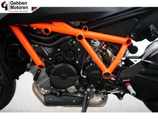 ktm - 1390-super-duke-r-evo