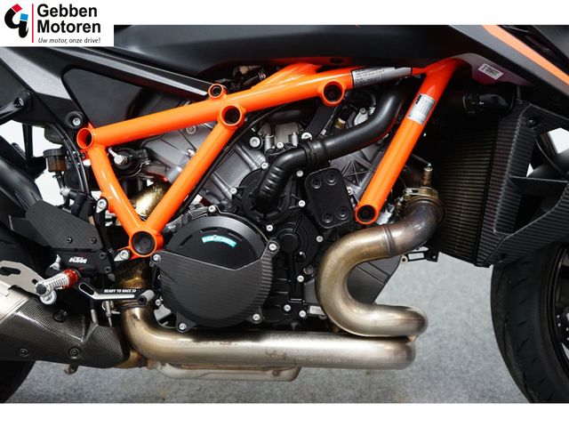 ktm - 1390-super-duke-r-evo