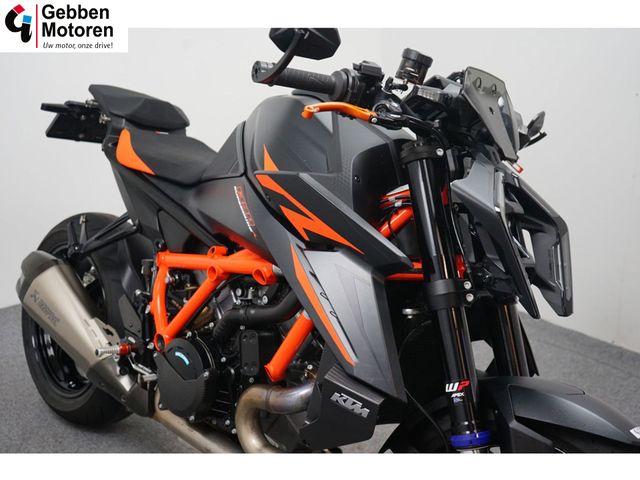 ktm - 1390-super-duke-r-evo