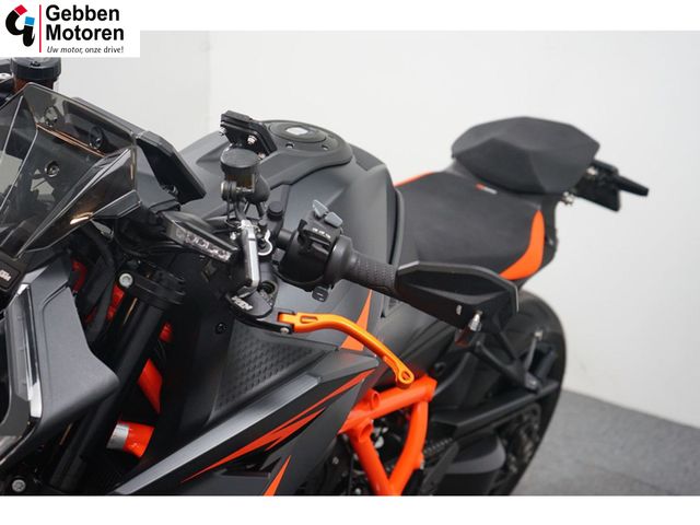 ktm - 1390-super-duke-r-evo