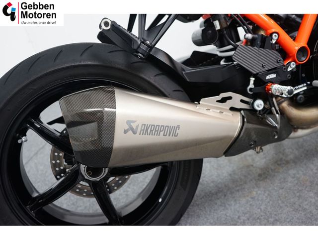 ktm - 1390-super-duke-r-evo