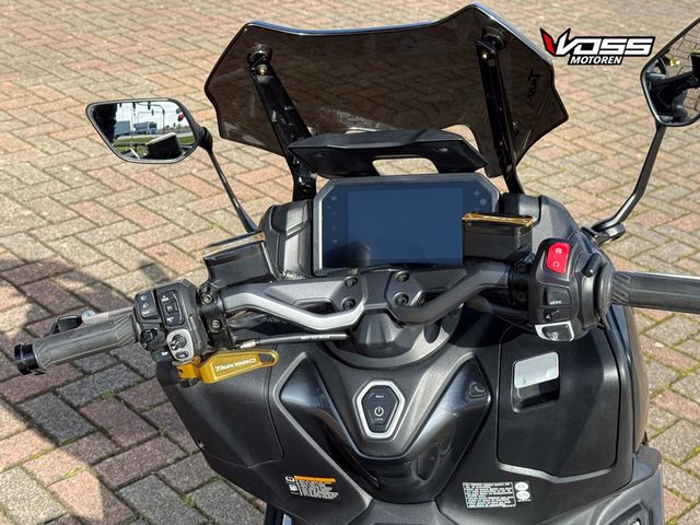 yamaha - tmax-tech-max