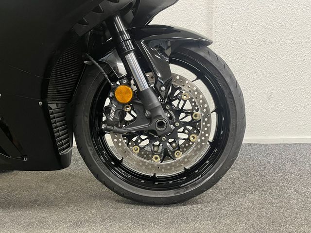 honda - cbr-1000-rr-r-fireblade