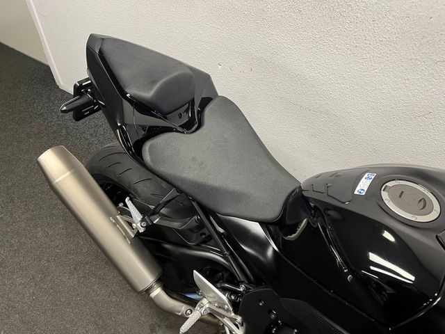 honda - cbr-1000-rr-r-fireblade