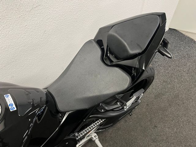 honda - cbr-1000-rr-r-fireblade