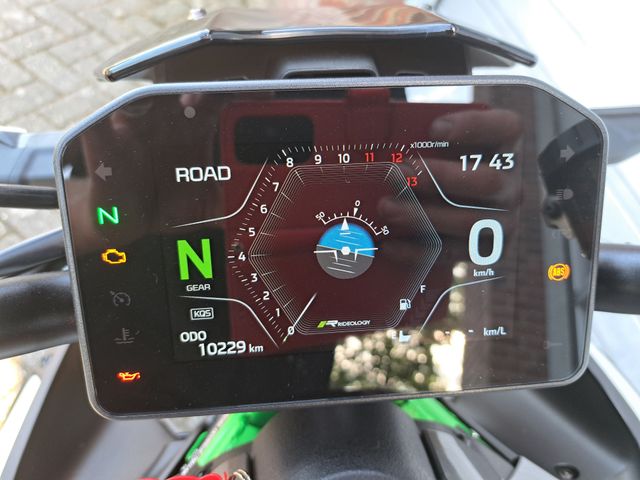 kawasaki - z900-se-performance
