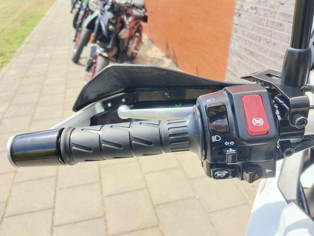 kawasaki - kle-500-se