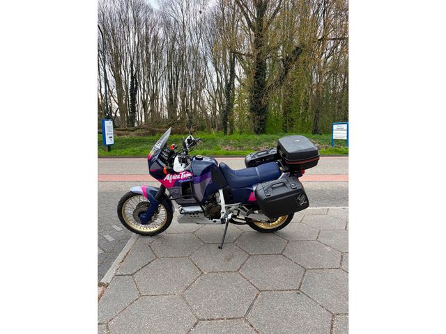 honda - xrv-750-africa-twin