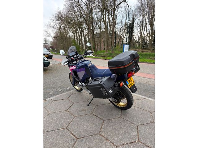 honda - xrv-750-africa-twin