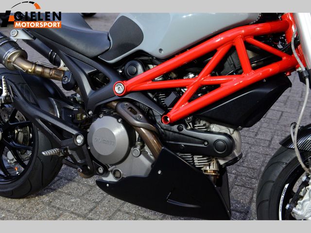 ducati - m-796