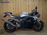 YAMAHA YZF R6