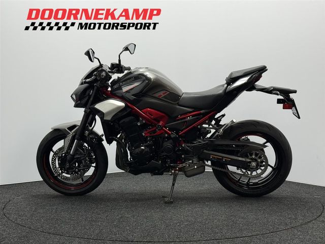 kawasaki - z900