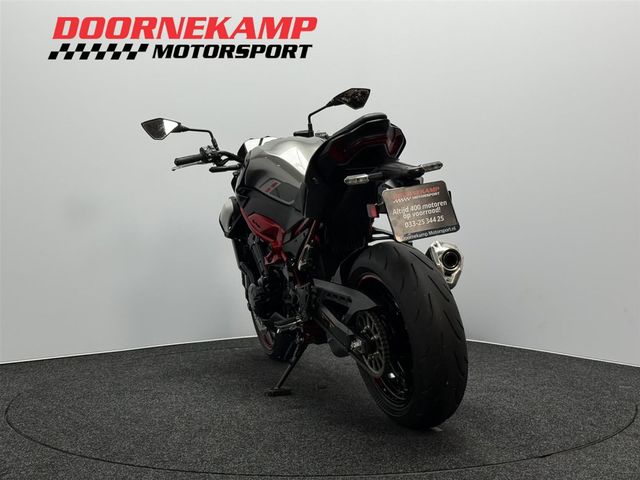 kawasaki - z900