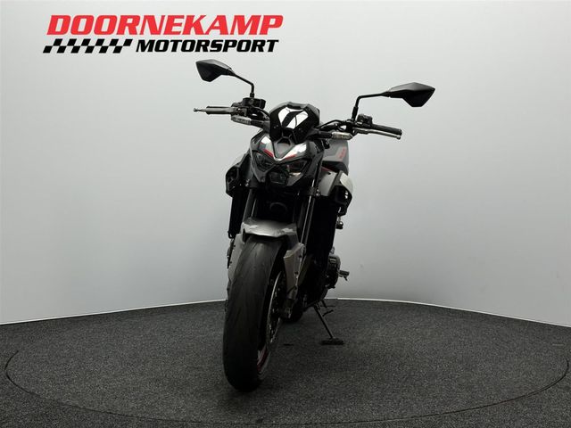 kawasaki - z900