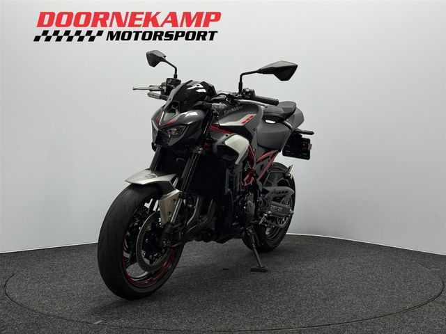 kawasaki - z900