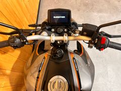 Qjmotor SRK 125 S 2026 nieuw – foto 14 van 25