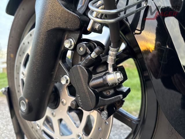 suzuki - c-1500-bt-intruder