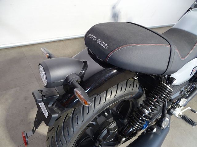 moto-guzzi - v-7-sport