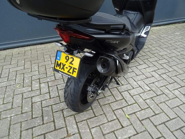 yamaha - tmax-560