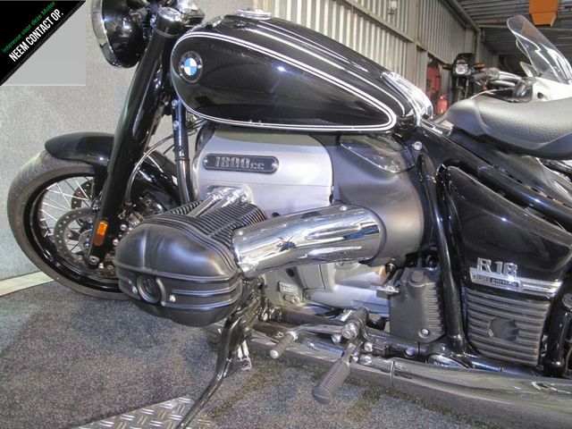 bmw - r-18
