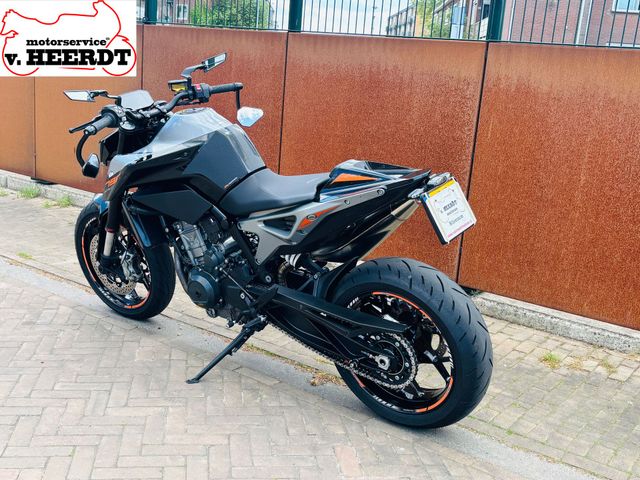 ktm - 790-duke