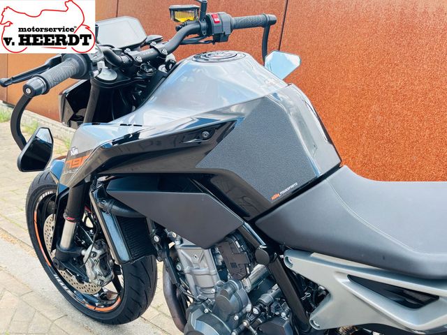 ktm - 790-duke