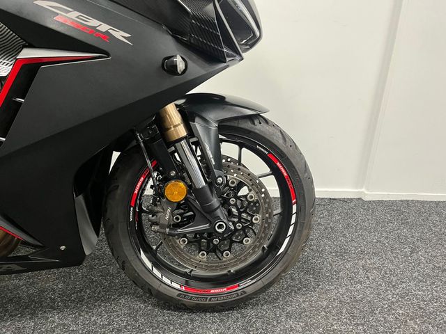 honda - cbr-650-r