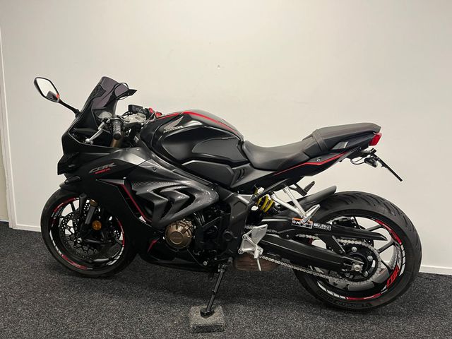 honda - cbr-650-r