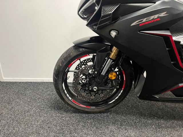 honda - cbr-650-r