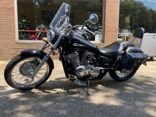honda - vt-750-c2-shadow-ace