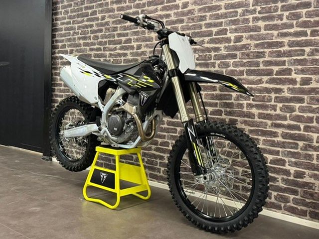 triumph - tf-250-x