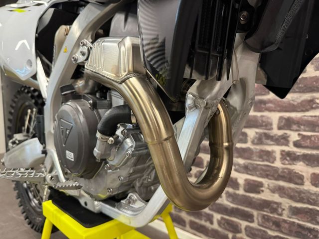 triumph - tf-250-x