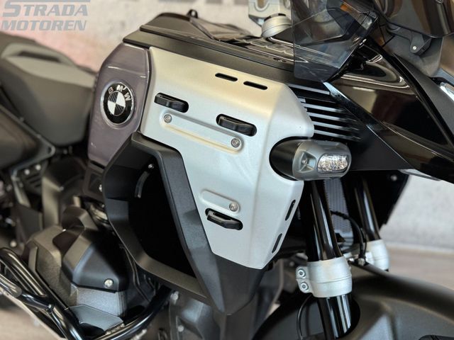 bmw - r-1300-gs-adventure-triple-black
