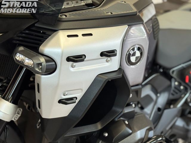 bmw - r-1300-gs-adventure-triple-black